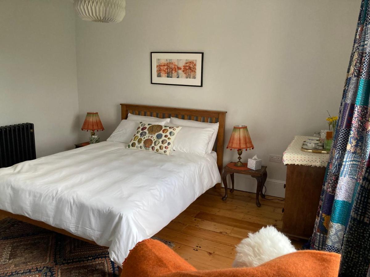 Frizenham Farmhouse Little Torrington Bagian luar foto